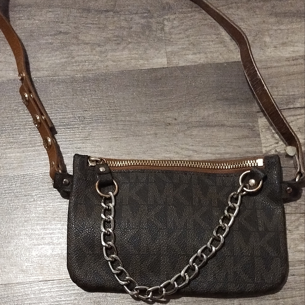MK pouch
